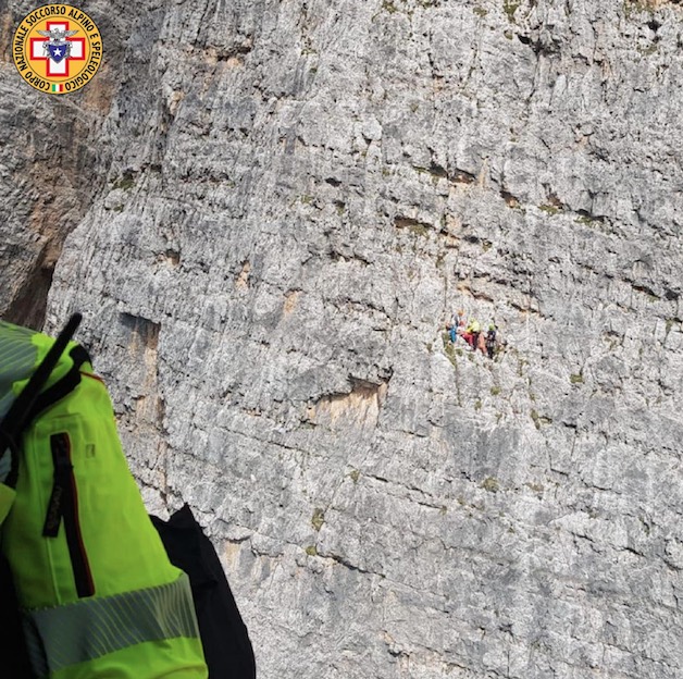 Recupero in parete sulla Tofana sopra Cortina