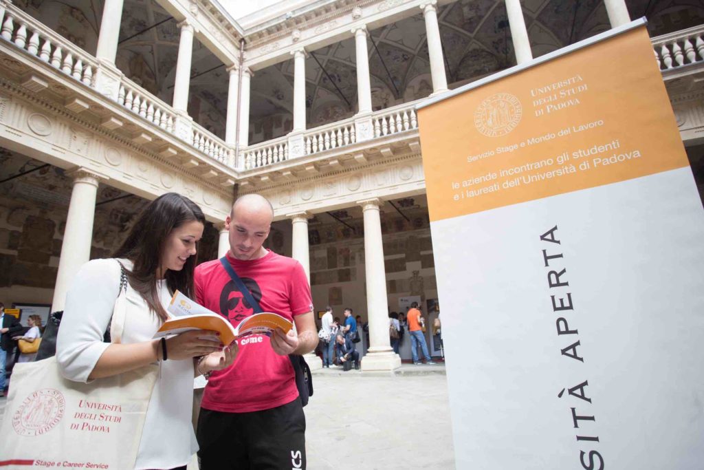 Aziende Che Assumono Laureati In Economia