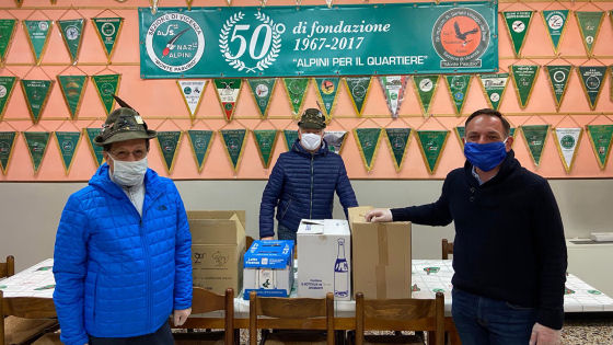 Coronavirus, a Vicenza dagli alpini cibo per le famiglie in difficoltà