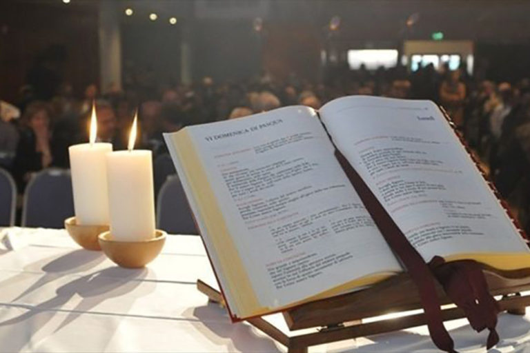 Il Governo si accorda con la CEI e la Camera dà il via libera alle Sante Messe dal 18 maggio