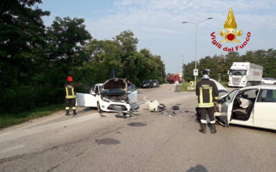 Scontro tra due auto sulla Postumia a Cittadella: due ferite