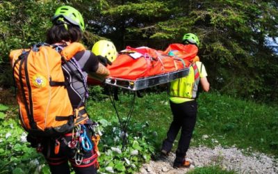 Recuperato sul Monte Cornetto un alpinista colpito da un sasso