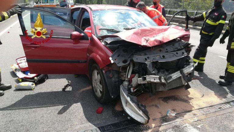 Incidente d’auto sull’Alemagna: tre donne ferite