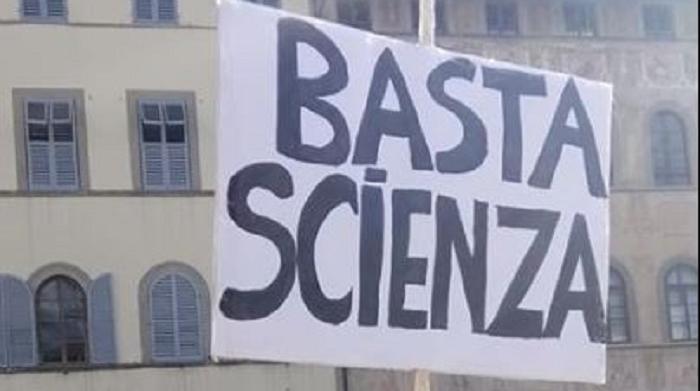 “Basta scienza” proprio no, forse più prudenza e responsabilità per tutti  [VIDEO]