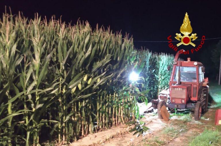 Incidente sul lavoro: grave agricoltore con la gamba nella fresa del trattore