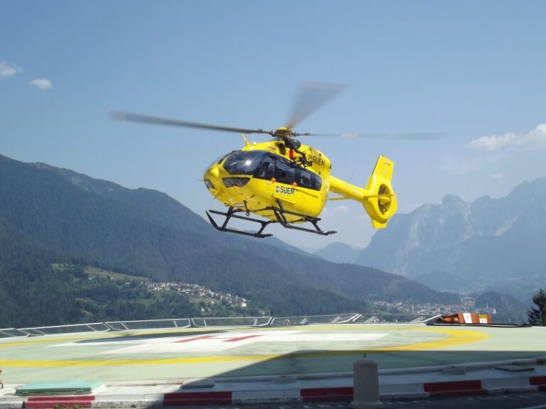 Morto sul greto del Piave in montagna: 15enne schiacciato da un masso