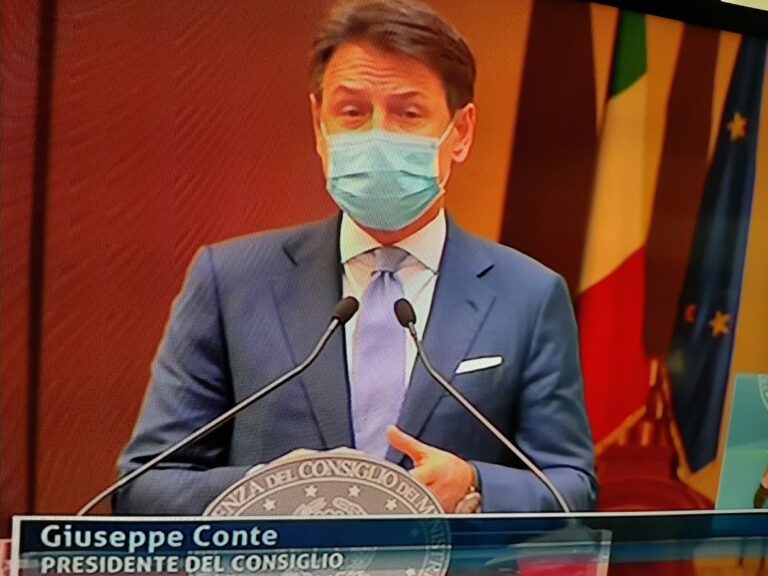 Coronavirus – Il DPCM di oggi: bar e ristoranti chiusi dalle 18 e stop a teatri, cinema e palestre