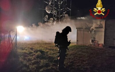 A fuoco locali di servizio dei ripetitori sul Caina a Rubbio