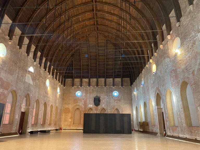 Allestimento del CUBO in Basilica Palladiana con Art Bonus e Cereal Docks