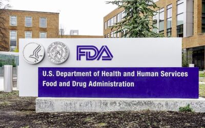 In USA la FDA approva il vaccino Pfizer – Burioni entusiasta: “Iniziare vaccinazioni anche in Italia”