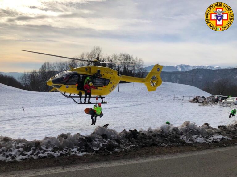 Bambino infortunato sul Novegno: recuperato con l’elisoccorso