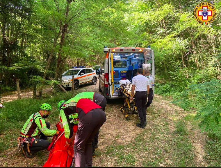 Cade nel percorso di downhill: per il soccorso oltre al SUEM anche in CNSAS
