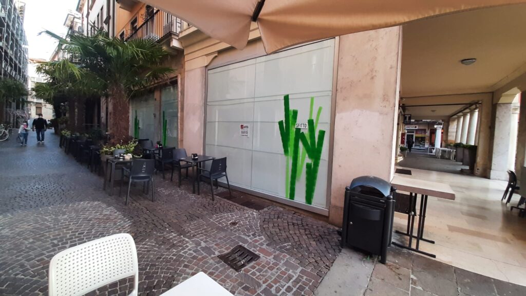 tra contrà manin e Piazza delle Biade