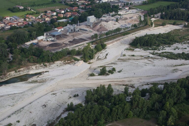 La Cgil del Veneto sulla siccità: “Subito consumo di suolo a zero”