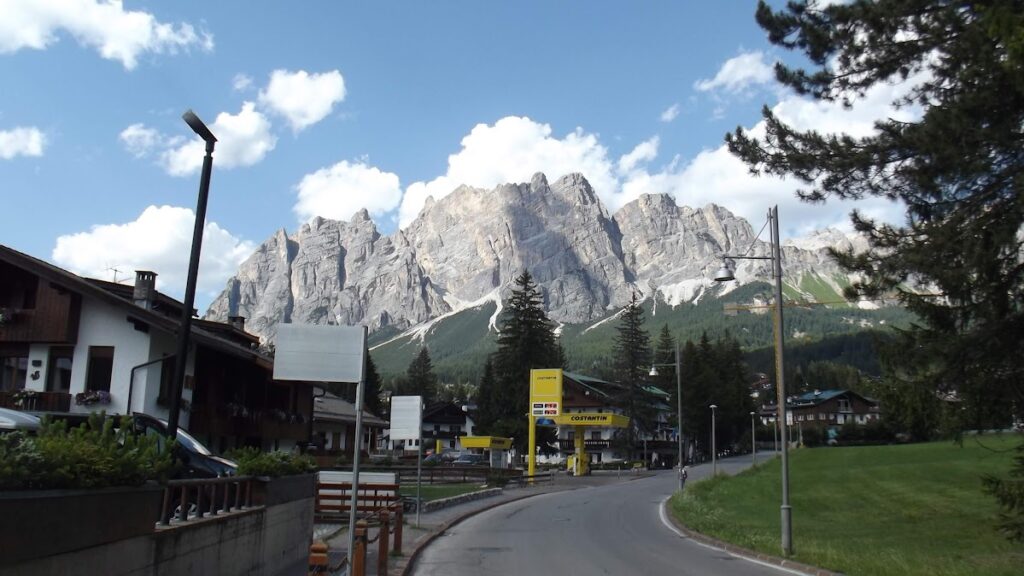 da Cortina verso Nord