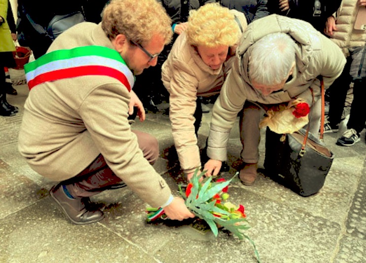 Altre tre pietre d’inciampo a Vicenza per altrettanti morti nei campi di concentramento nazisti